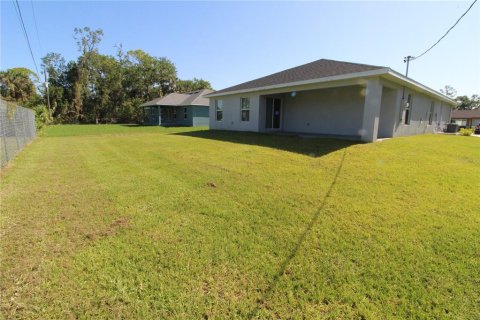 House in Port Charlotte, Florida 3 bedrooms, 140.75 sq.m. № 1628399 - photo 27