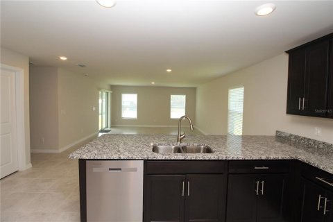 House in Port Charlotte, Florida 3 bedrooms, 140.75 sq.m. № 1628399 - photo 14
