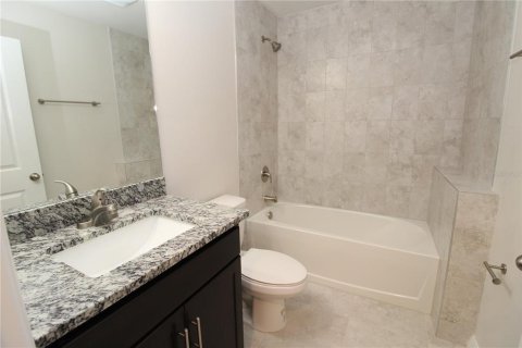 House in Port Charlotte, Florida 3 bedrooms, 140.75 sq.m. № 1628399 - photo 21