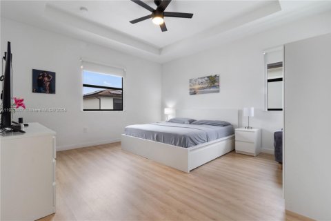 Снять в аренду виллу или дом в Хайалиа, Флорида 4 спальни, 184.88м2, № 1956339 - фото 15