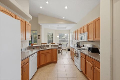House in Palm Coast, Florida 2 bedrooms, 163.51 sq.m. № 2156308 - photo 9