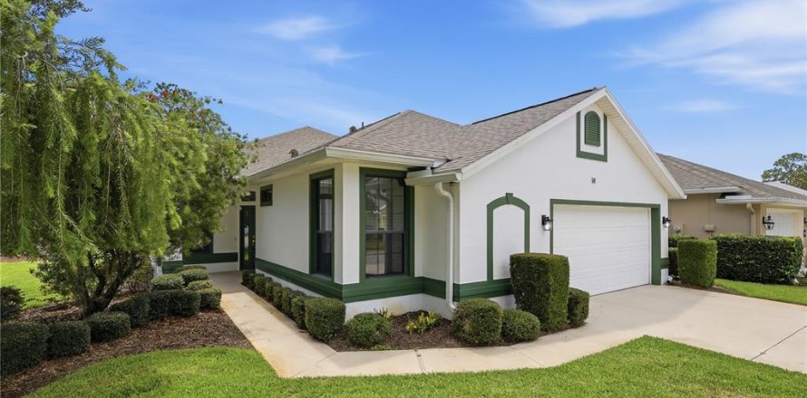 House in Palm Coast, Florida 2 bedrooms, 163.51 sq.m. № 2156308