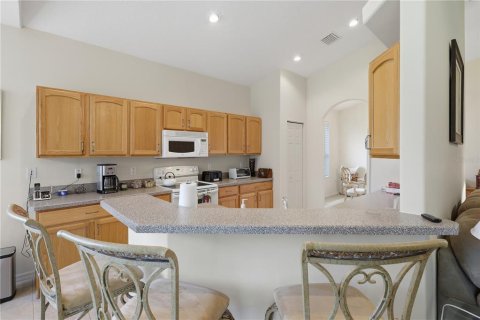 House in Palm Coast, Florida 2 bedrooms, 163.51 sq.m. № 2156308 - photo 11