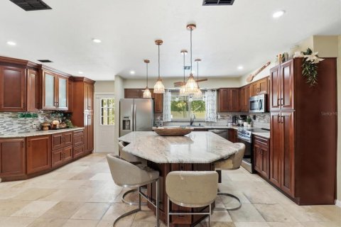 House in Citrus Springs, Florida 3 bedrooms, 170.2 sq.m. № 2097225 - photo 12