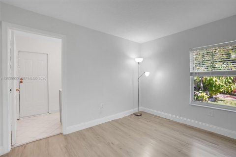 House in Coral Springs, Florida 4 bedrooms, 222.32 sq.m. № 2086651 - photo 29