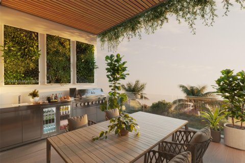 Propiedad comercial en venta en Bay Harbor Islands, Florida № 2016925 - foto 13