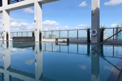 Condominio en alquiler en Miami, Florida, 1 dormitorio, 49.52 m2 № 1952091 - foto 11