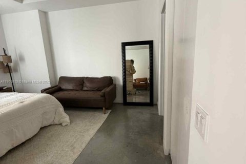 Condominio en alquiler en Miami, Florida, 1 dormitorio, 49.52 m2 № 1952091 - foto 7