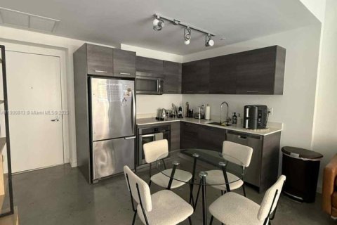Condominio en alquiler en Miami, Florida, 1 dormitorio, 49.52 m2 № 1952091 - foto 3