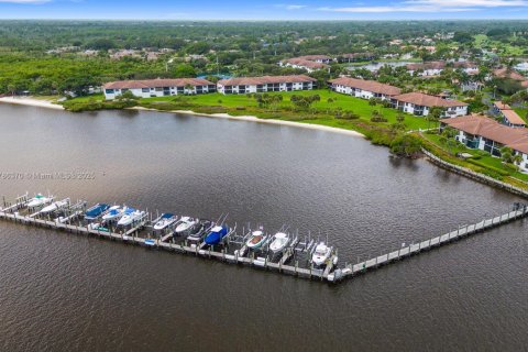 Condo in Stuart, Florida, 3 bedrooms  № 1641766 - photo 27