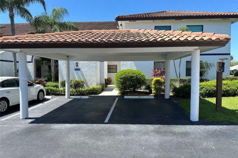 Condo in Stuart, Florida, 3 bedrooms  № 1641766 - photo 18
