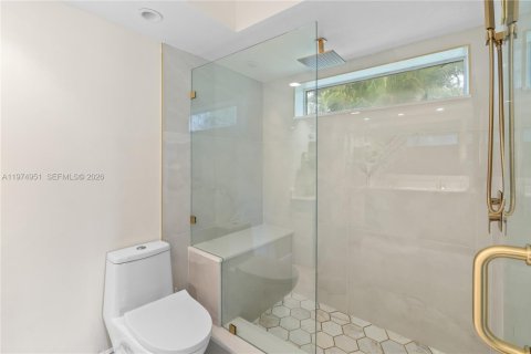 House in Tamarac, Florida 4 bedrooms, 222.22 sq.m. № 2040193 - photo 19