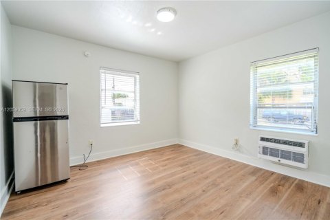 Appartement à louer à Miami, Floride: 37.16 m2 № 2169141 - photo 2