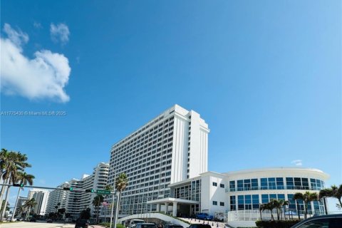 Купить кондоминиум в Майами-Бич, Флорида 37.16м2, № 1985573 - фото 21