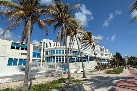 Купить кондоминиум в Майами-Бич, Флорида 37.16м2, № 1985573 - фото 22