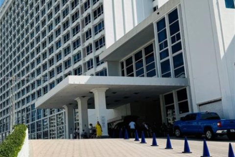 Купить кондоминиум в Майами-Бич, Флорида 37.16м2, № 1985573 - фото 19