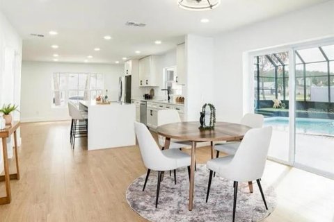 Casa en venta en Kissimmee, Florida, 4 dormitorios, 266.63 m2 № 2388930 - foto 14