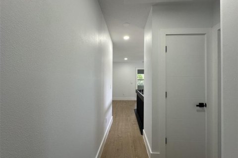 Casa en venta en Kissimmee, Florida, 4 dormitorios, 266.63 m2 № 2388930 - foto 27