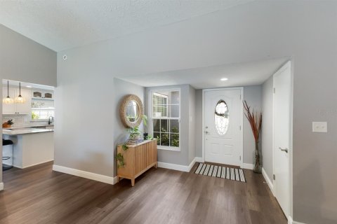 Villa ou maison à vendre à Tampa, Floride: 3 chambres, 173.91 m2 № 1908298 - photo 6