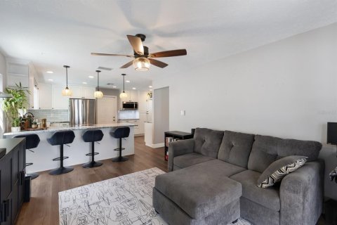 Villa ou maison à vendre à Tampa, Floride: 3 chambres, 173.91 m2 № 1908298 - photo 12