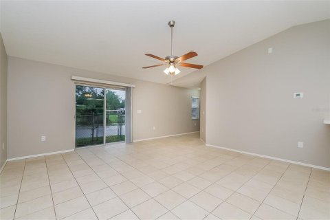 Снять в аренду виллу или дом в Тампа, Флорида 7 комнат, 121.89м2, № 1816020 - фото 4
