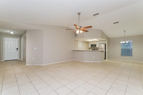 Снять в аренду виллу или дом в Тампа, Флорида 7 комнат, 121.89м2, № 1816020 - фото 3