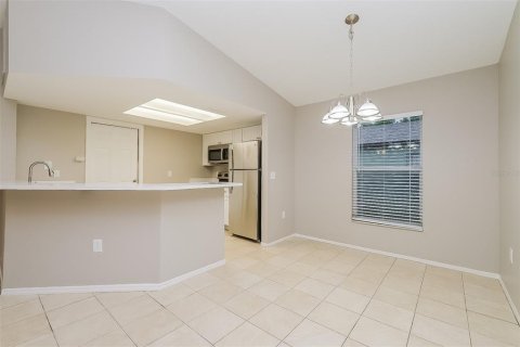 Снять в аренду виллу или дом в Тампа, Флорида 7 комнат, 121.89м2, № 1816020 - фото 5