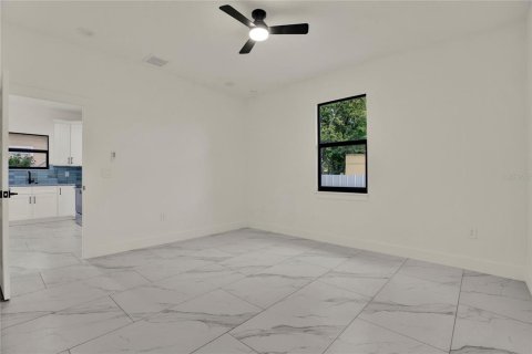 Villa ou maison à vendre à Tampa, Floride: 3 chambres, 133.87 m2 № 2406653 - photo 14