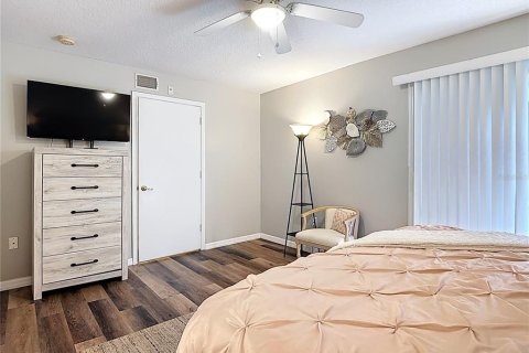 Condominio en venta en Kissimmee, Florida, 4 dormitorios, 150.13 m2 № 2205020 - foto 11