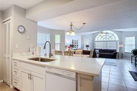 Condominio en venta en Kissimmee, Florida, 4 dormitorios, 150.13 m2 № 2205020 - foto 10