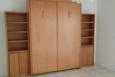 Casa en venta en Tampa, Florida, 3 dormitorios, 199.65 m2 № 2334280 - foto 16