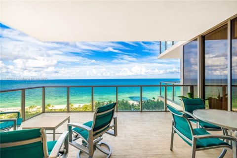 Condo à Bal Harbour, Floride, 3 chambres  № 2038046