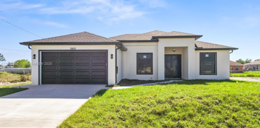 Casa en Lehigh Acres, Florida 4 dormitorios № 2053666