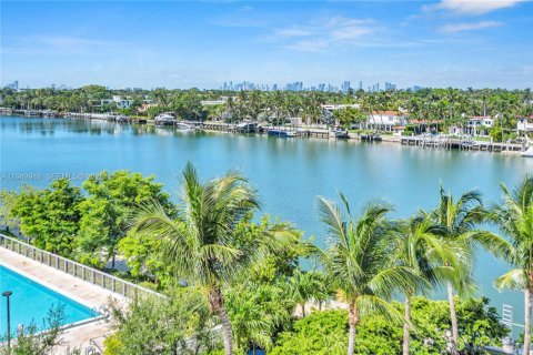 Купить кондоминиум в Майами-Бич, Флорида 2 спальни, 88.44м2, № 2005607 - фото 10