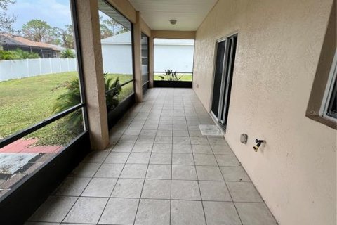 Villa ou maison à louer à North Port, Floride: 3 chambres, 151.34 m2 № 2196760 - photo 20