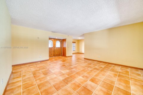 Casa en venta en Miami, Florida, 3 dormitorios, 135.73 m2 № 2040146 - foto 6