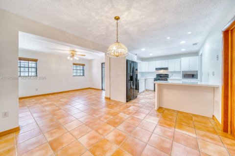 Casa en venta en Miami, Florida, 3 dormitorios, 135.73 m2 № 2040146 - foto 15