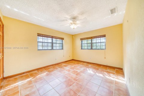 Casa en venta en Miami, Florida, 3 dormitorios, 135.73 m2 № 2040146 - foto 23