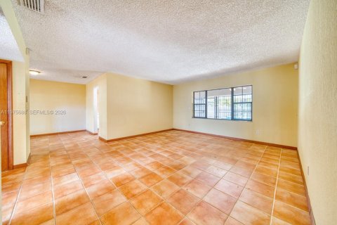 Casa en venta en Miami, Florida, 3 dormitorios, 135.73 m2 № 2040146 - foto 7