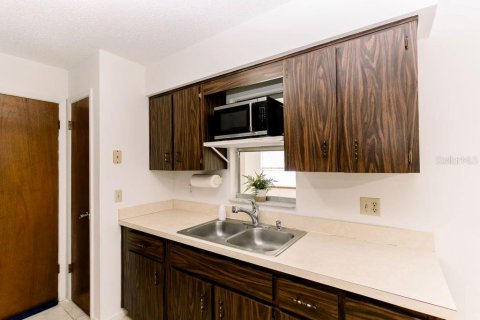 House in Brooksville, Florida 3 bedrooms, 129.6 sq.m. № 1749412 - photo 10