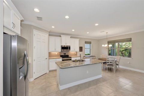 Villa ou maison à louer à Nokomis, Floride: 3 chambres, 153.85 m2 № 2423667 - photo 2