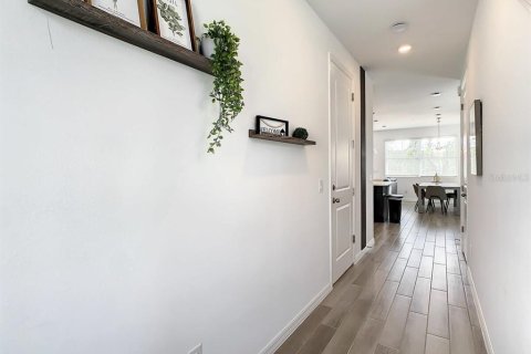 Townhouse in Davenport, Florida 3 bedrooms, 150.69 sq.m. № 2123590 - photo 9