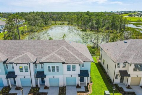 Touwnhouse à Davenport, Floride 3 chambres, 150.69 m2 № 2123590