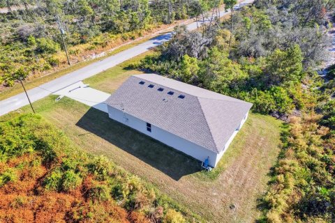 House in Haines City, Florida 4 bedrooms, 168.25 sq.m. № 2238329 - photo 10
