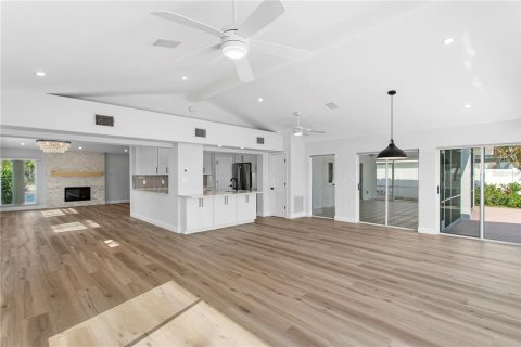 Casa en venta en Saint Petersburg, Florida, 3 dormitorios, 176.33 m2 № 2226502 - foto 21