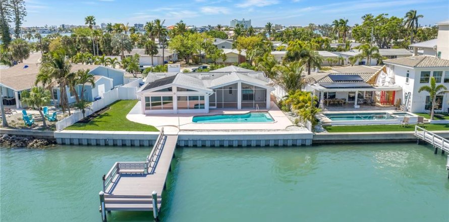 Casa en Saint Petersburg, Florida 3 dormitorios, 176.33 m2 № 2226502