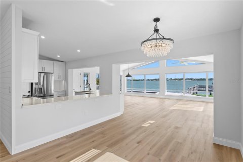 Casa en venta en Saint Petersburg, Florida, 3 dormitorios, 176.33 m2 № 2226502 - foto 16