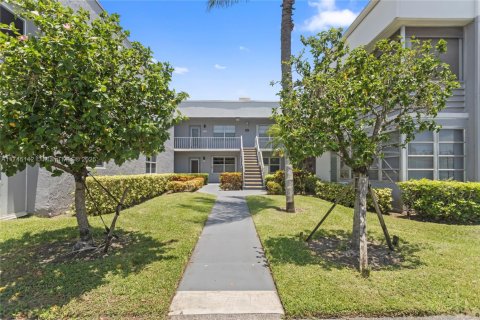 Condo in Delray Beach, Florida, 2 bedrooms  № 1492810 - photo 3