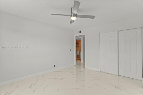 Condo in Delray Beach, Florida, 2 bedrooms  № 1492810 - photo 18