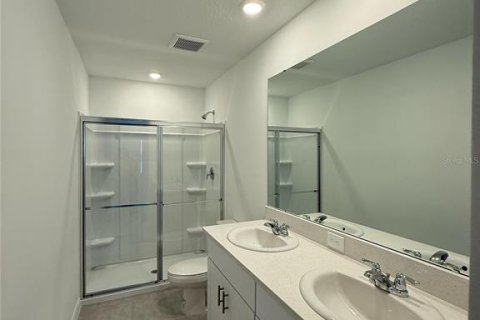Townhouse in Kissimmee, Florida 2 bedrooms, 127.46 sq.m. № 1903299 - photo 18